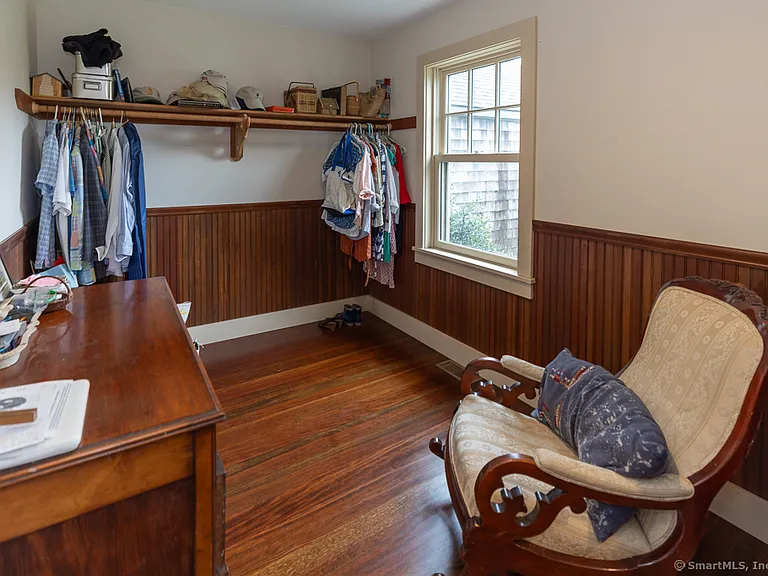17 Agawam Ave — Photo 23