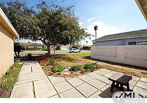 2nd image of 1224 Louden Ln