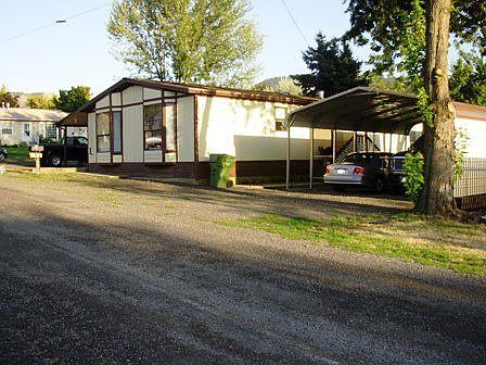2nd image of 906 Culdesac Ave