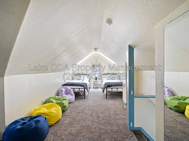 1202 N C St — Photo 20