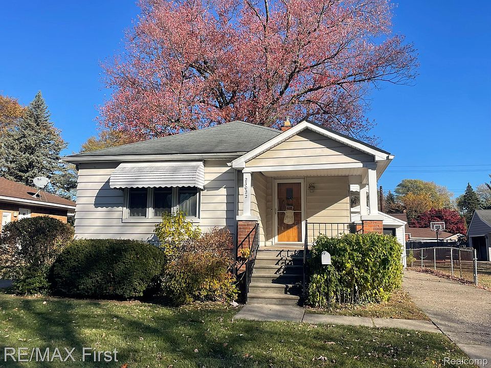 1st image of 23022 Firwood Ave