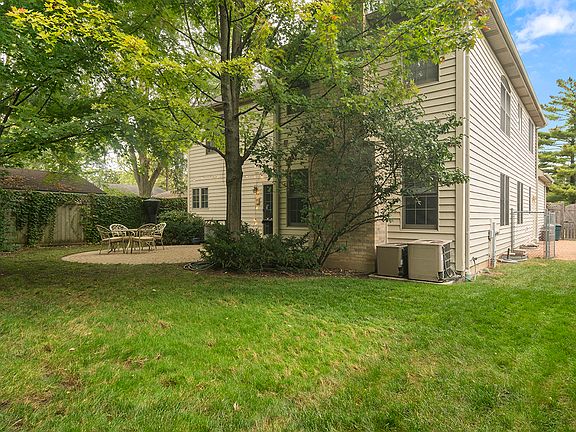 3rd image of 1125 Camille Ave