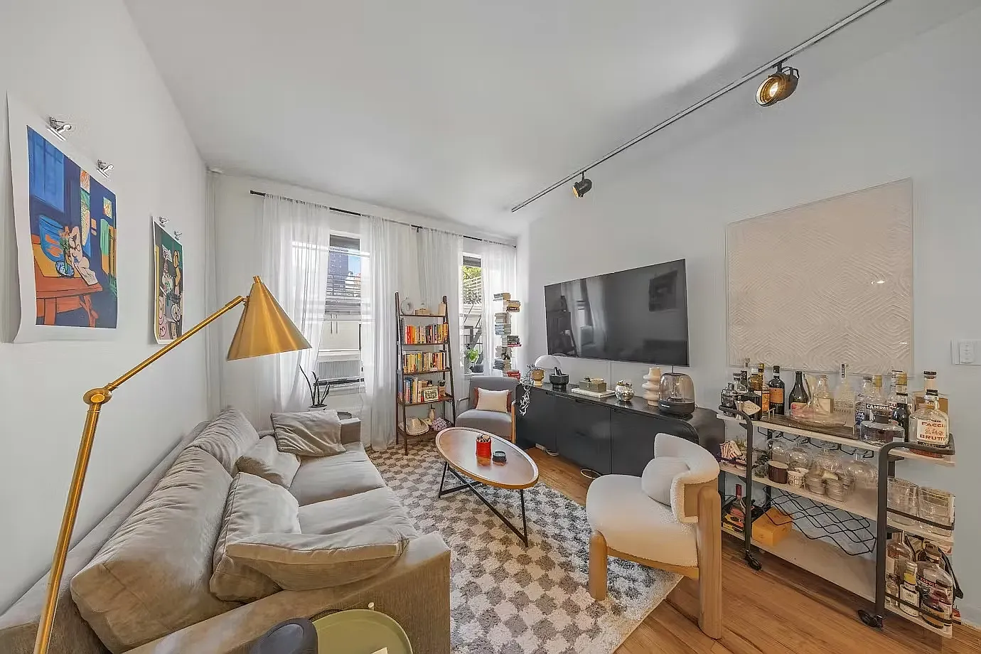 238 East 30th Street — Photo 1
