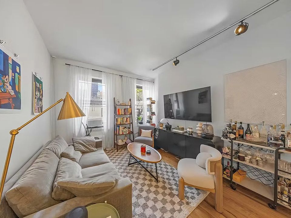 1st image of 238 E 30th St APT 3R