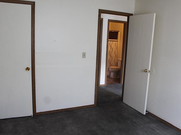 5th image of 804 Parker Ave #1