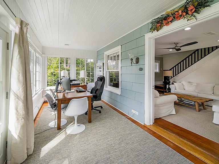 Ponquogue Ave — Photo 13