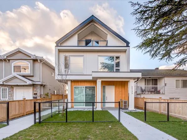 6933 Prince Edward St #2, Vancouver, BC V5X 3P2