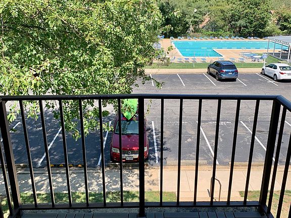 2nd image of 22 Silverwood Cir APT 9