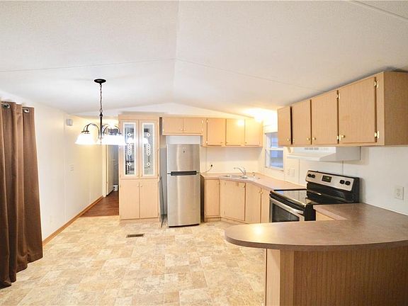 5th image of 5 Trolleyview Ln #5