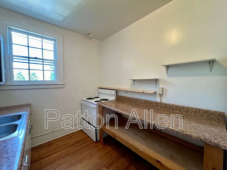 116 E Chestnut St #32 — Photo 11