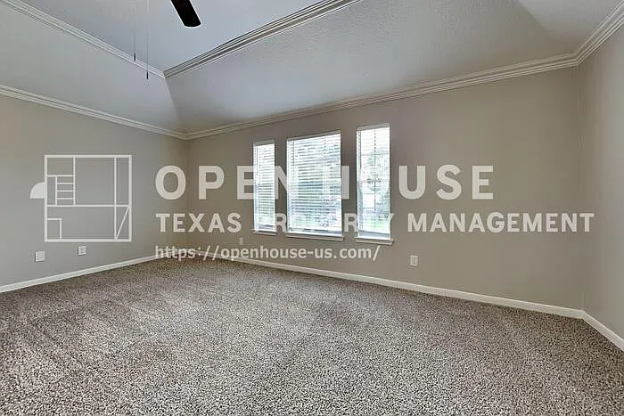 2203 Pincher Creek Dr — Photo 9