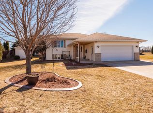 220 6th Ct NW, Elgin, MN 55932