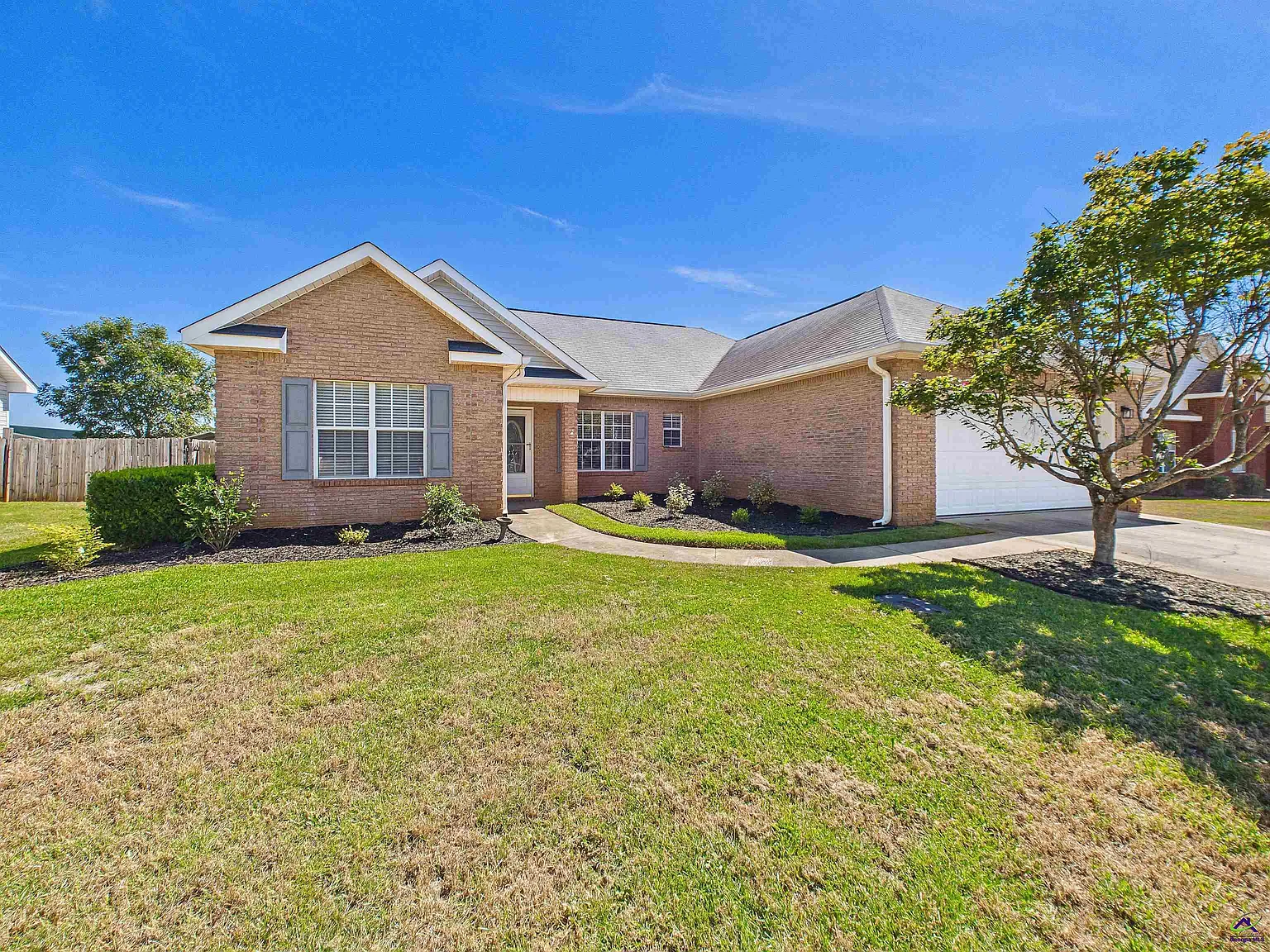 3 bed, 2.0 bath, 1486 sqft, $1,750 — Photo 1