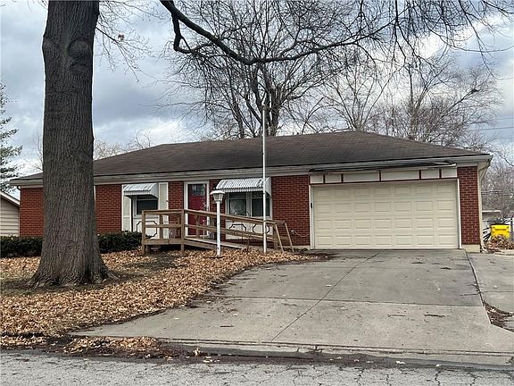2nd image of 16520 E Ellison Way