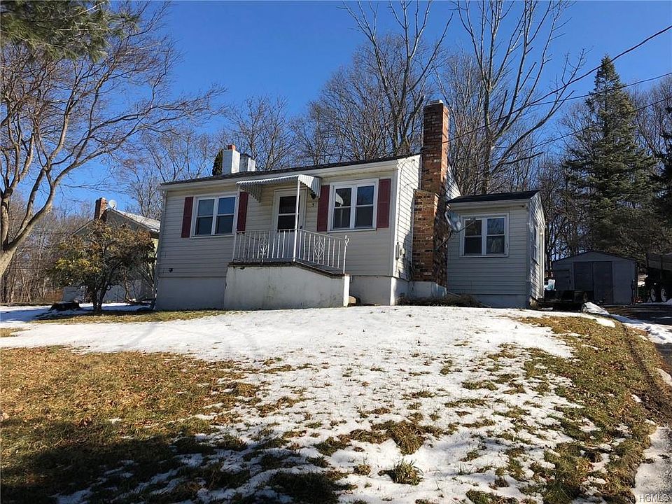 1st image of 5 Carol Dr