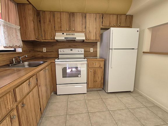 2nd image of 4640 Lucerne Lakes Boulevard #304