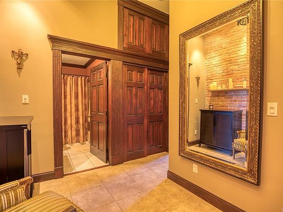5th image of 125 Edward St APT 2C
