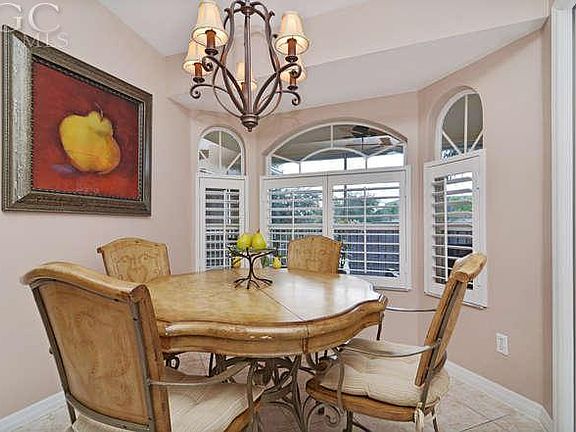 5th image of 26180 Clarkston Dr #206