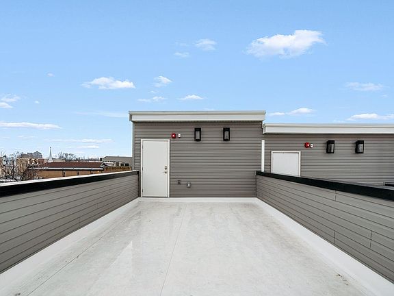 5th image of 3843 Wallace St #3D