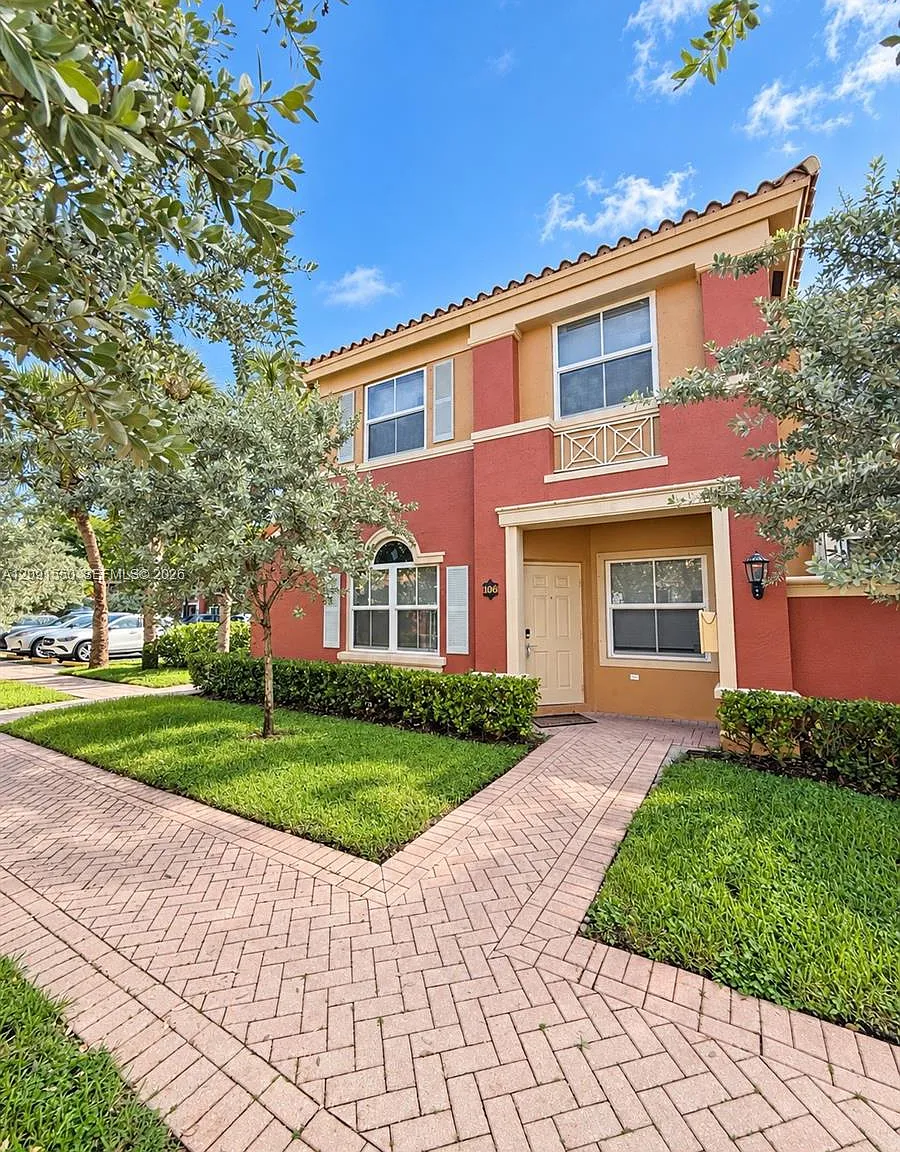 The Gates At Doral Isles — Photo 1