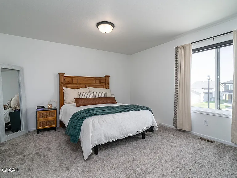 921 David Dr — Photo 29