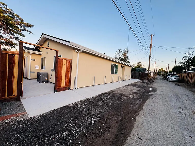 8351 Hanna St #C — Photo 3