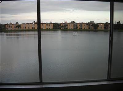 2nd image of 14096 Huntington Pointe Dr APT 409