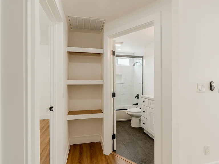 5919 Woodruff Ave #2-3-4 — Photo 6