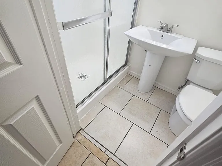 4619 E Almeria Rd — Photo 13