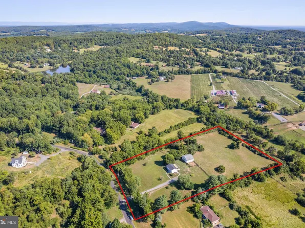 5518 Snow Mountain Rd, Broad Run, VA 20137