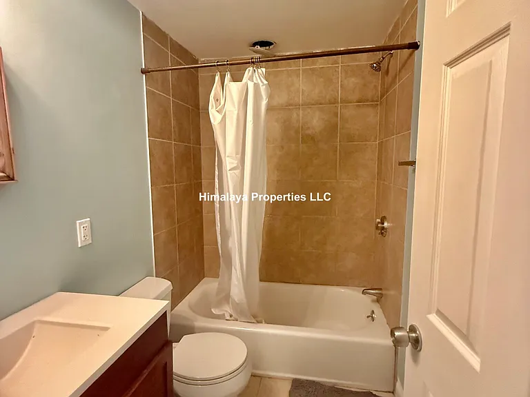 222-224 Calumet St #1X — Photo 14