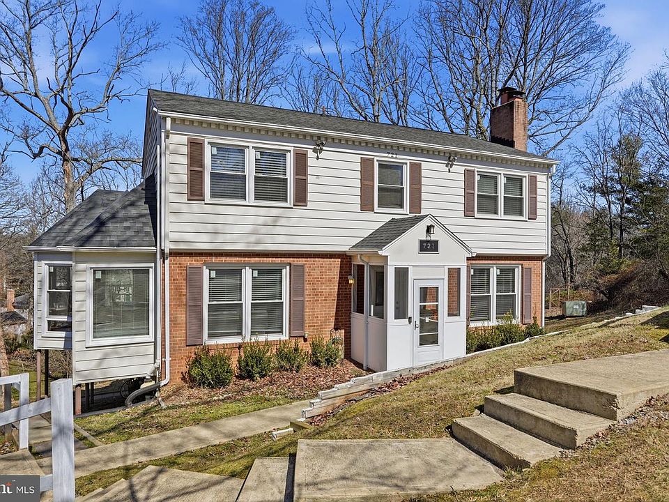 1st image of 721 Upham Pl NW