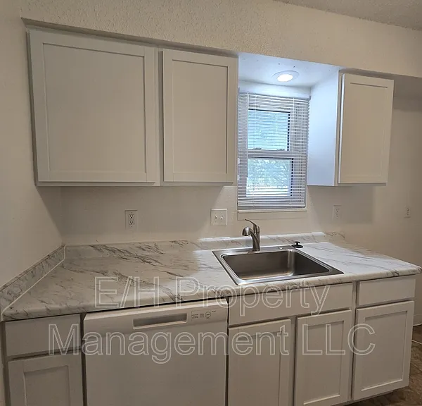 8728 E Arthur Cir — Photo 6