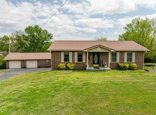 914 N Hill St, Newark, AR 72562