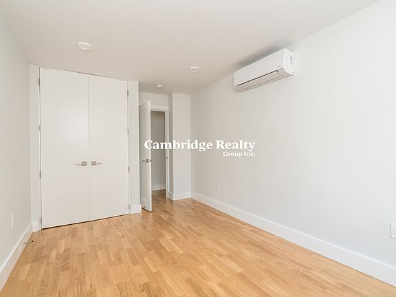 5th image of 334 Harvard St #T3