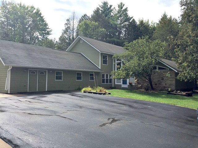 1st image of 1495 N Forest Dr