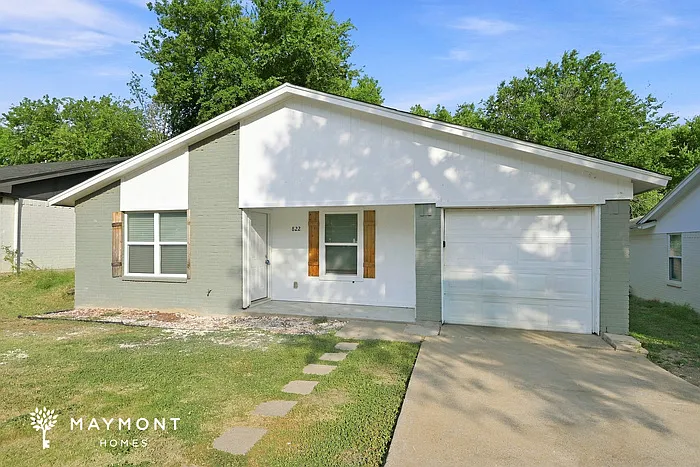 822 Rumfield Rd — Photo 2