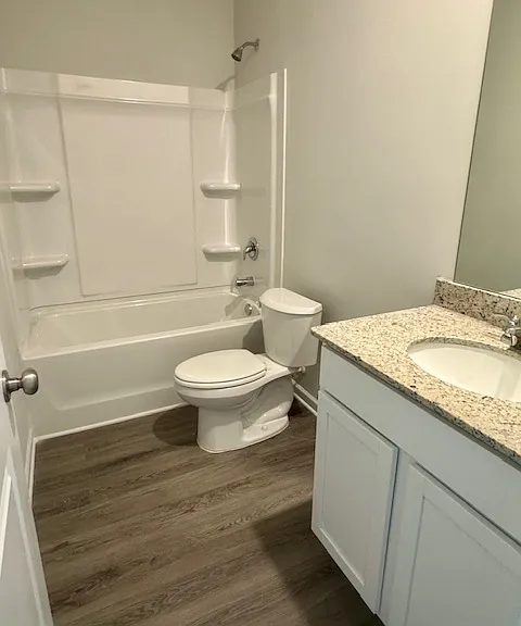 120 Monroe Ct — Photo 11