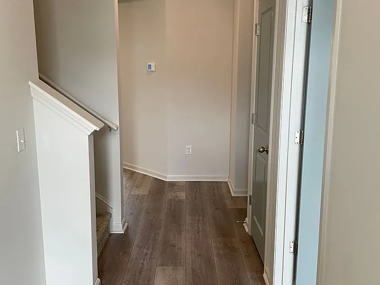 3023 Cedar Creek Ln — Photo 32