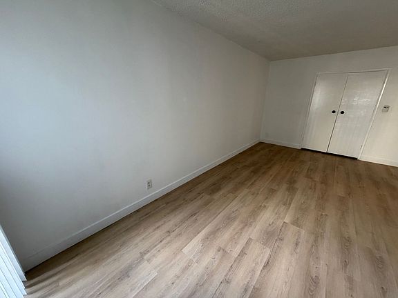 4th image of 11852 Gorham Ave APT 1