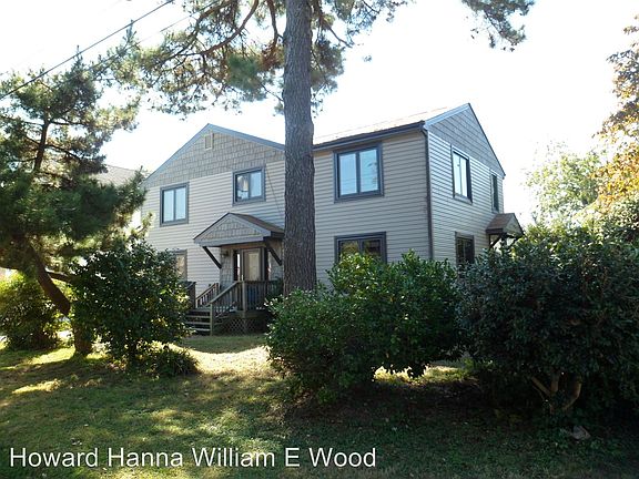 2nd image of 2468 Fentress Ave