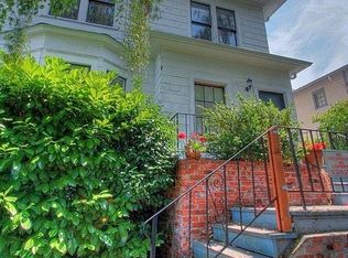 5046 15th Ave NE #2, Seattle, WA 98105