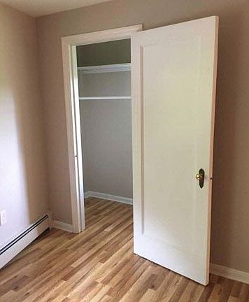 3rd image of 53 Ward Ave