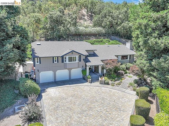 5th image of 2090 Pebble Dr