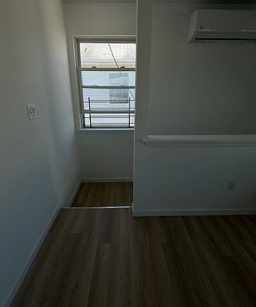3rd image of 69-51 Almeda Ave #2