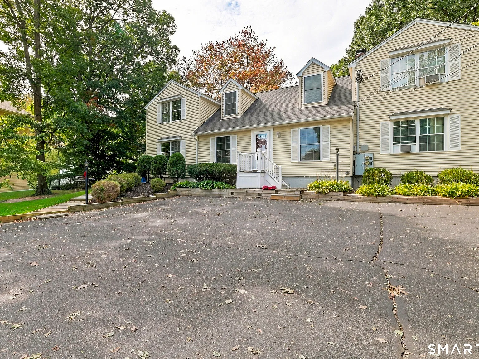 3 bed, 2.0 bath, 2956 sqft, $2,800 — Photo 2