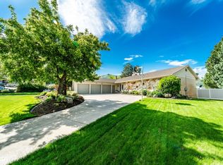 1098 E Millbrook Way, Bountiful, UT 84010
