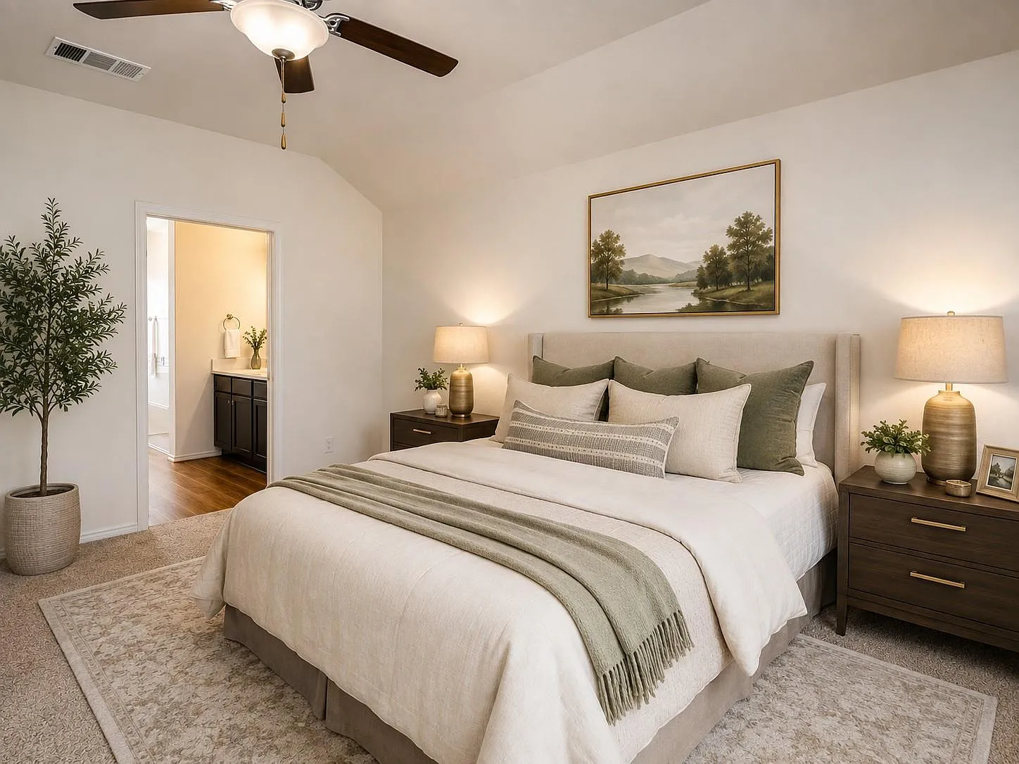 4 bed, 2.0 bath, 1935 sqft, $2,300 — Photo 4