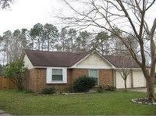 56 Alexander Ct, Angleton, TX 77515