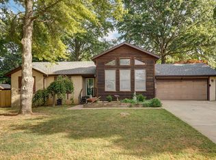 907 Amy Ln, Ozark, MO 65721